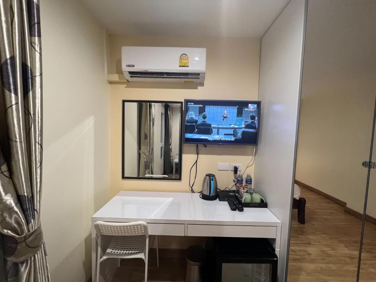V Check inn Sukhumvit 22 Bangkok Eksteriør bilde
