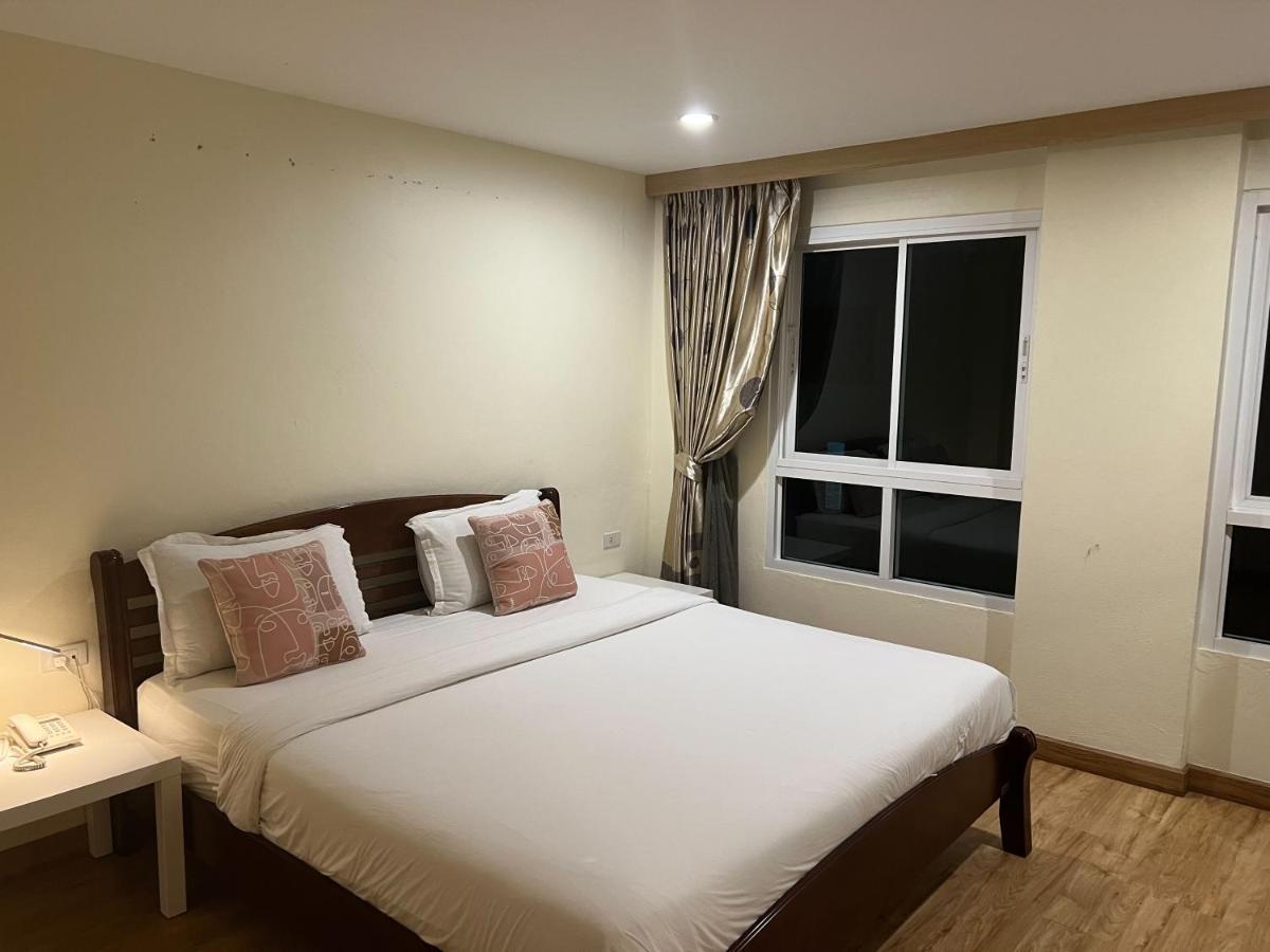 V Check inn Sukhumvit 22 Bangkok Eksteriør bilde