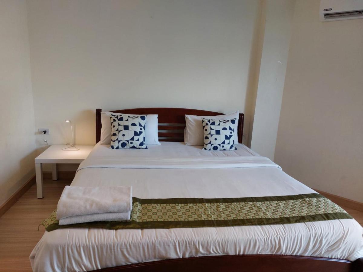 V Check inn Sukhumvit 22 Bangkok Eksteriør bilde