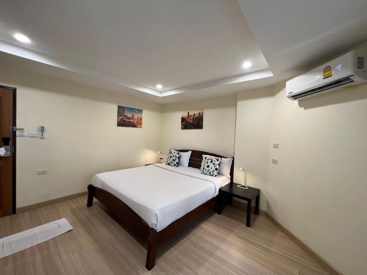 V Check inn Sukhumvit 22 Bangkok Eksteriør bilde
