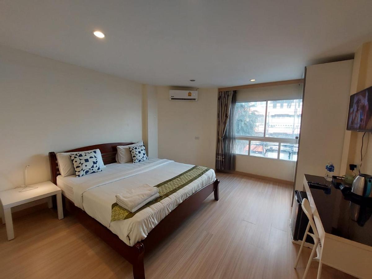 V Check inn Sukhumvit 22 Bangkok Eksteriør bilde