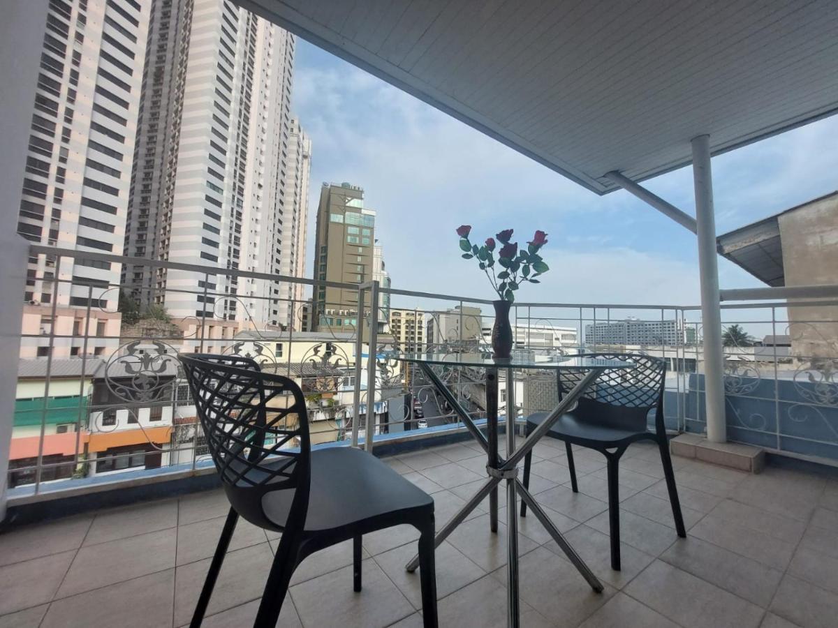 V Check inn Sukhumvit 22 Bangkok Eksteriør bilde