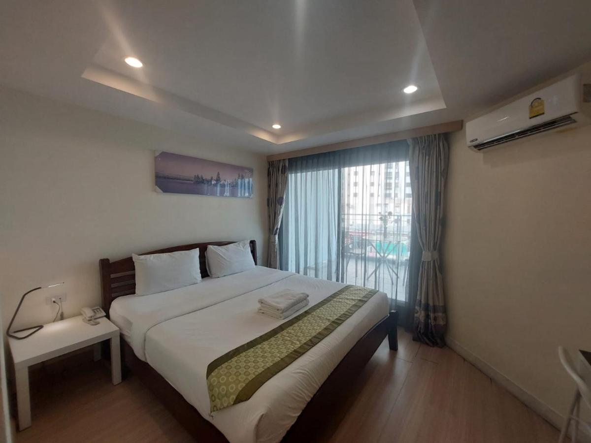 V Check inn Sukhumvit 22 Bangkok Eksteriør bilde