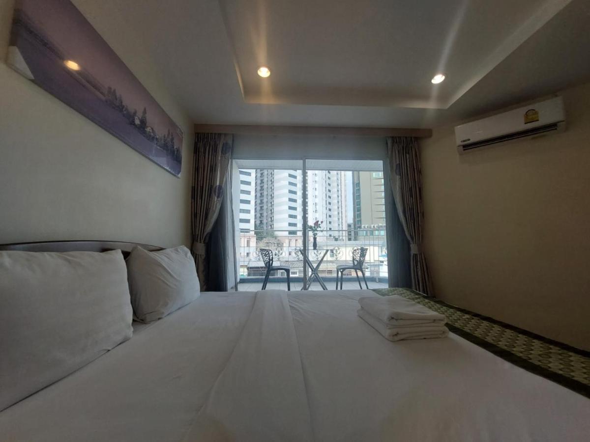 V Check inn Sukhumvit 22 Bangkok Eksteriør bilde