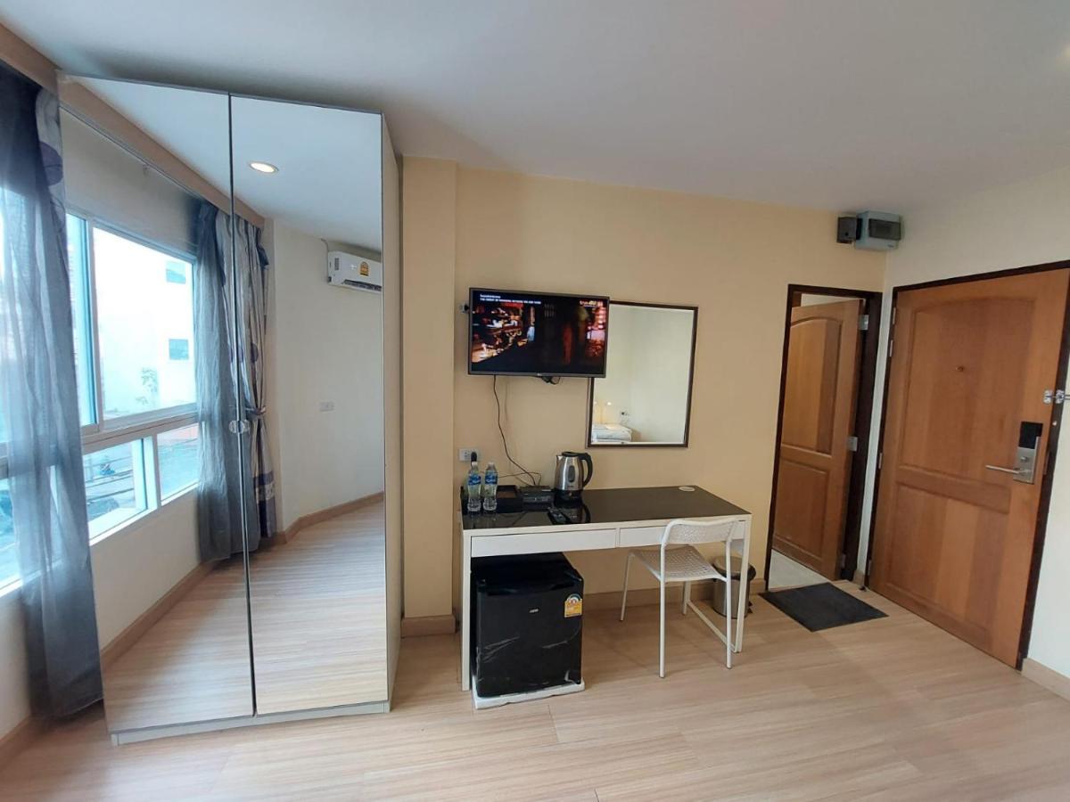 V Check inn Sukhumvit 22 Bangkok Eksteriør bilde